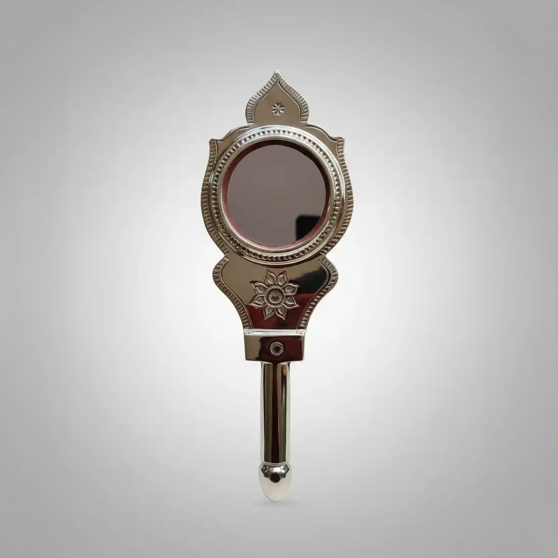 Silver Handheld Aranmula Kannadi